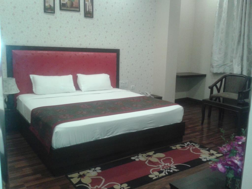 Hotel Krishna International Vrindāvan Eksteriør billede